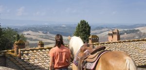 Descubra a Toscana a cavalo