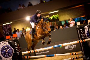 Desafio carro x cavalo na Sociedade Hípica Paulista