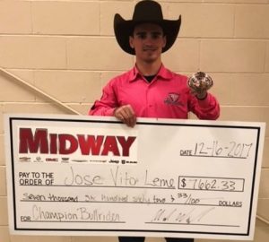 José Vitor Leme foi campeão de rodeio em Nebraska