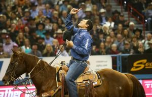 Brasileiro campeão mundial venceu rodeio de Odessa e lidera ranking