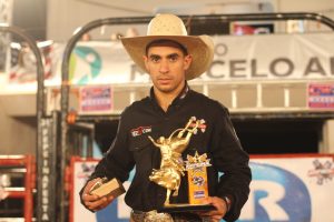 Estreante venceu a FEPEINA, o ‘Caldeirão do Paraná’!