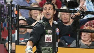 Brasileiro vence etapa e assume liderança do ranking mundial PBR