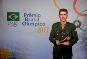 Comitê Olímpico do Brasil homenageou principais destaques do ano em festa