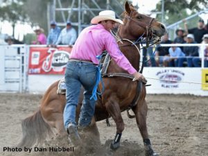 Jordan Ketsche venceu rodeio em sua cidade natal pela PRCA