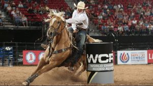 Formato inédito no rodeio completo coroou campeões em etapa de estreia