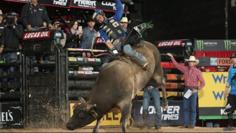Brasileiro fatura pela terceira vez na carreira o Last Cowboy Standing