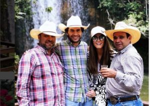 “Hey, Roy, convido você a conhecer a nossa história”