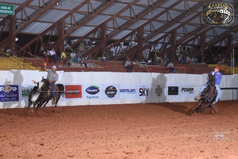 Atletas Team Roping faz sucesso entre os laçadores e nas redes sociais