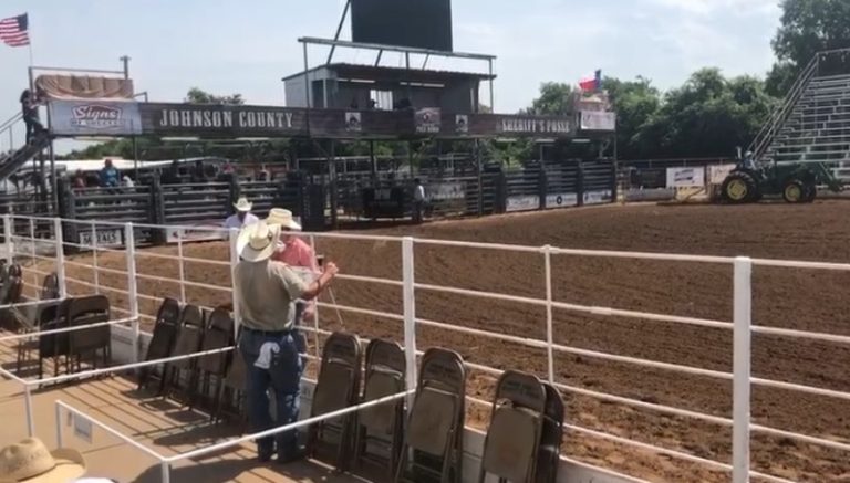 Primeira vitória de uma brasileira nos rodeios da PRCA