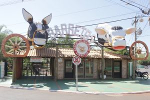 Rancho do Peãozinho em Barretos é um mundo à parte na Festa do Peão