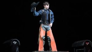 Trey Holston saiu do rodeio escolar e segue uma carreira com sucessos