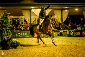 Artemus de Almeida conquista tri do Concurso de Salto Nacional 83º Aniversário do CHSA