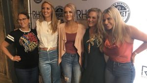 Esposas dos campeões da PBR contam como é viver no circuito mundial