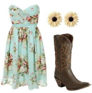 Flertando com vestidos florais