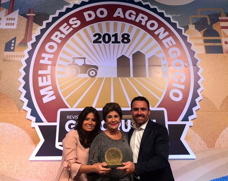 Vetnil leva prêmio do Anuário do Agronegócio 2018 da Revista Globo Rural