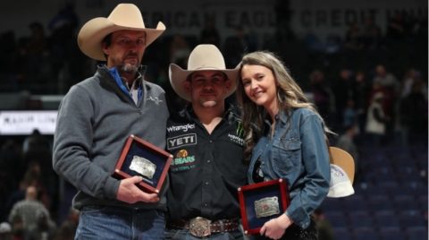 Chase Outlaw vence etapa da PBR em St Louis e dedica a Mason Lowe