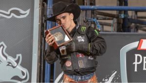 José Vitor vence etapa de acesso da PBR com João Ricardo em terceiro