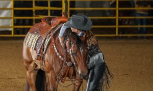 Cam Essick e Loveya foram campeões do Derby de Rédeas Non Pro em Idaho