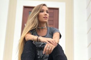 Qual look a sua cowgirl favorita usa para sair?