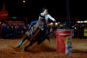 Bruno Roberto e Livia Costa ficam com os títulos do rodeio de Guaxupé