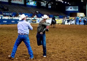 Mentor vence importante rodeio uma semana antes da vitória do pupilo