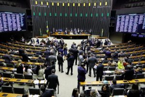 Câmara conclui aprovação de projeto que regulamenta a Vaquejada, Rodeio e Laço no Brasil