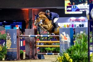 Primeiro tetracampeonato do GP Internacional Indoor em 29 anos