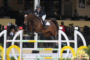 Luiza Leivas conquista título da série Medium Junior do CSI 3*