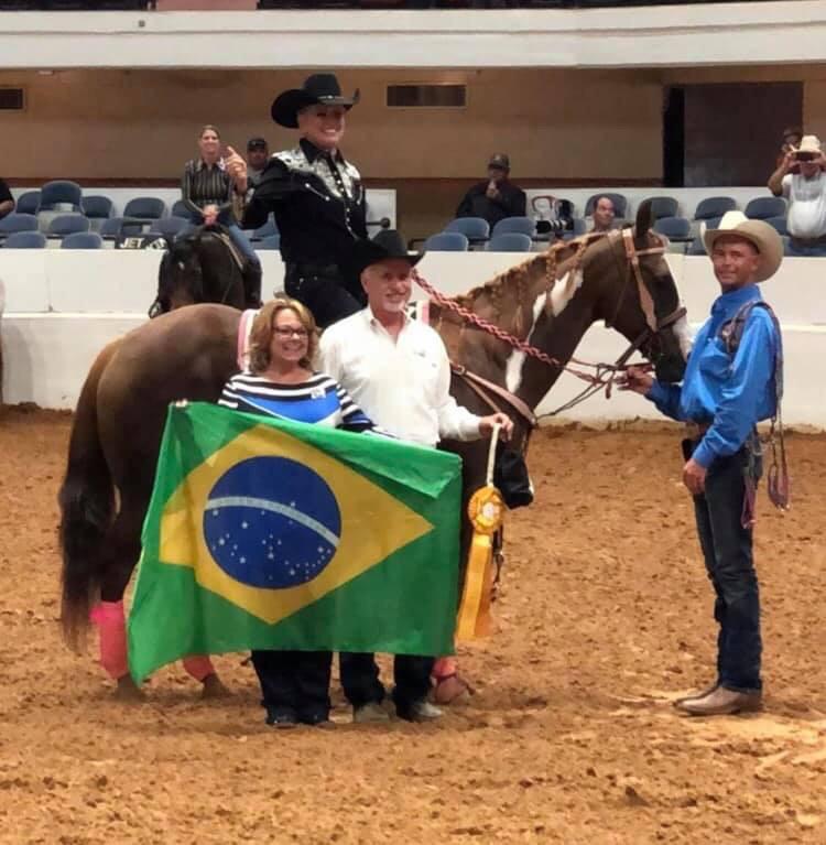 Na edição deste ano do Mundial de Três Tambores da Raça Paint Horse, Simone conquistou o 3º lugar entre as Top Team do Mundo