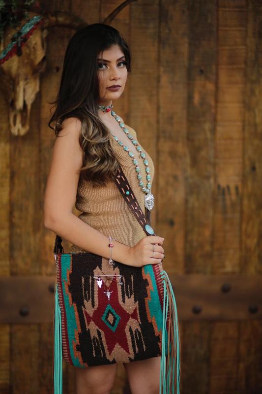 Navajo Western dita moda com muito turquesa nas peças