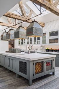 Use uma ilha no meio da sua cozinha