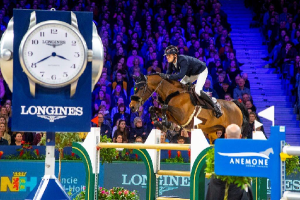 GB Celine fica em quarto lugar no Jumping Amsterdam