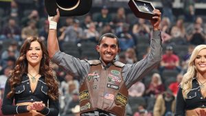 Lucas Divino vence sua primeira etapa na divisão principal da PBR