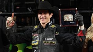 Dener Barbosa vence PBR Duluth com portões fechados