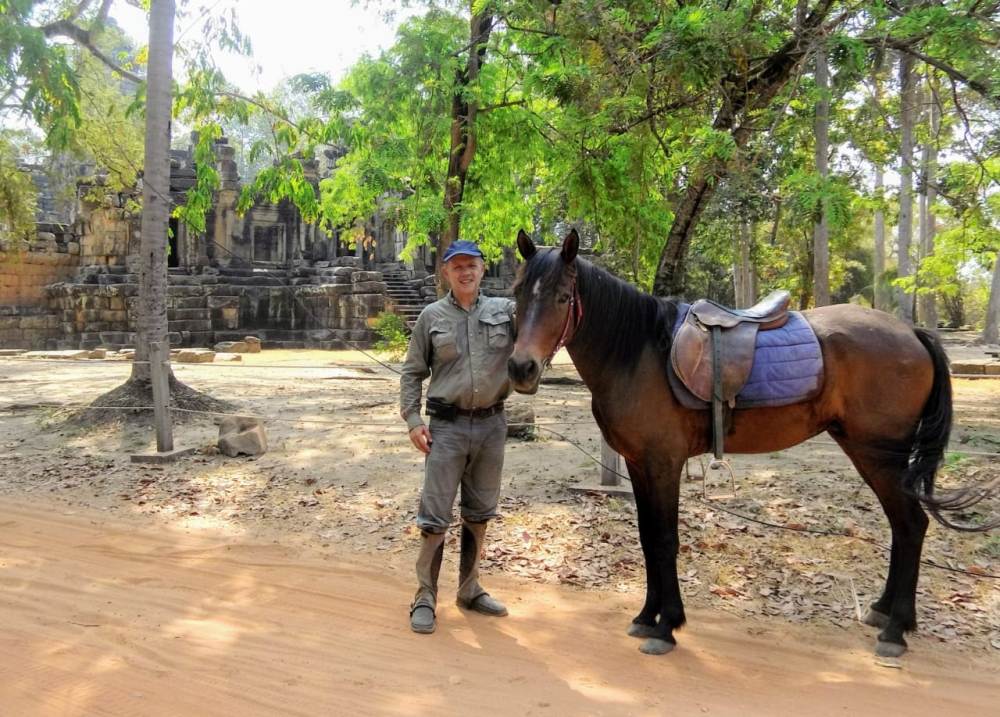 Cavalgada no Camboja