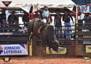 Esdras Sabino Araújo é campeão do ‘Caça Talentos’ da Ekip Rozeta