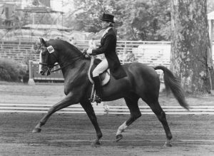 Liselott Linsenhoff: primeira mulher a ganhar medalha no Hipismo