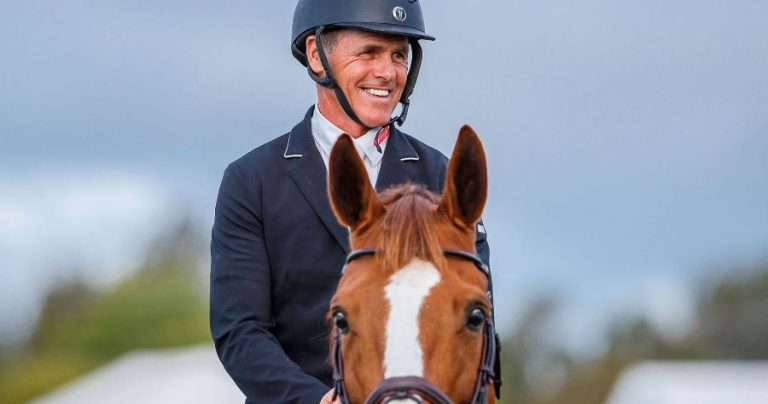 Blyth Tait anuncia sua aposentadoria do Hipismo