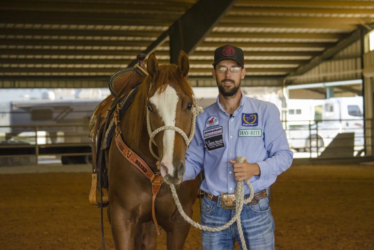 Os segredos de Brandon Cullins para cavalos felizes Brandon Cullins vem se destacando nos últimos anos, especialmente em prova de potro do futuro nos Estados Unidos