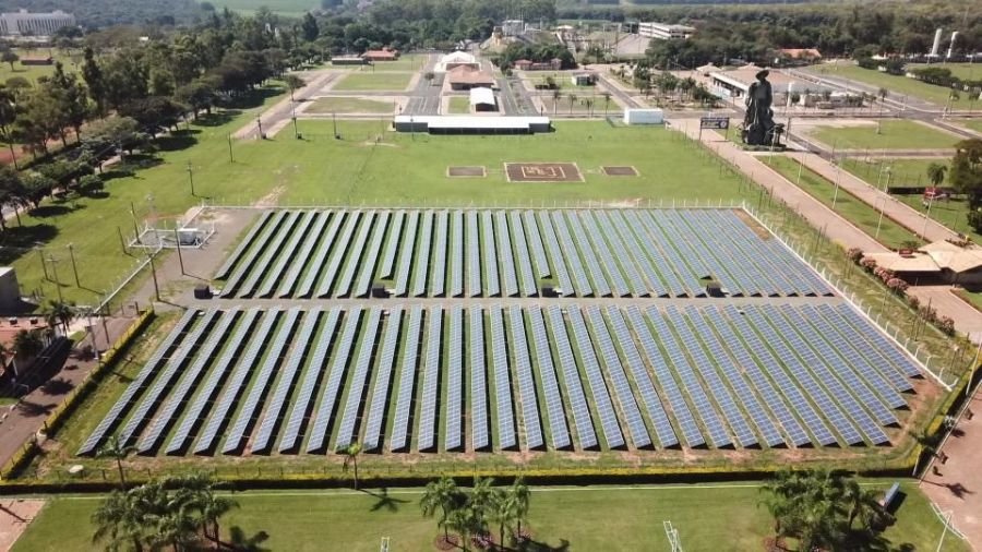 Usina fotovoltaica do Parque do Peão está pronta Obras de instalação foram finalizadas semana passada e usina agora entra em fase de teste