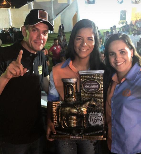 Fernando Freitas é incentivador ferrenho das mulheres na Vaquejada Categoria vem ganhando cada dia mais incentivo, com vaqueiras talentosas e apaixonadas pelo esporte