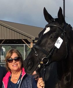 Dra Santina como médica veterinária atua em grandes eventos internacionais