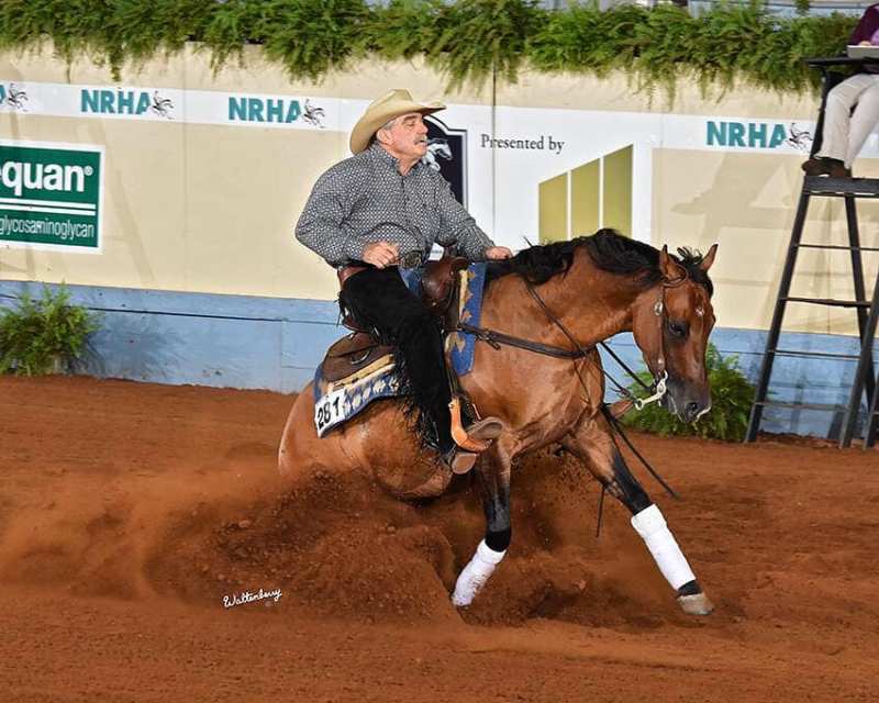 Jason Vanlandingham e A Vintage Smoke garantem ‘Tríplice’ Conjunto venceu o Nível 4 do NRHA Open Derby em Oklahoma; também são campeões do NRHA Futurity e NRBC