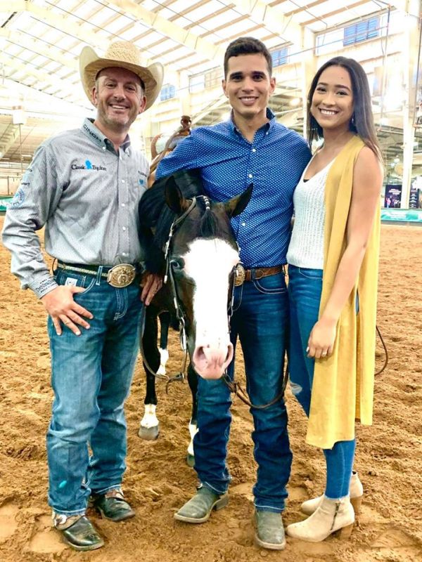 Jason Vanlandingham e A Vintage Smoke garantem ‘Tríplice’ Conjunto venceu o Nível 4 do NRHA Open Derby em Oklahoma; também são campeões do NRHA Futurity e NRBC