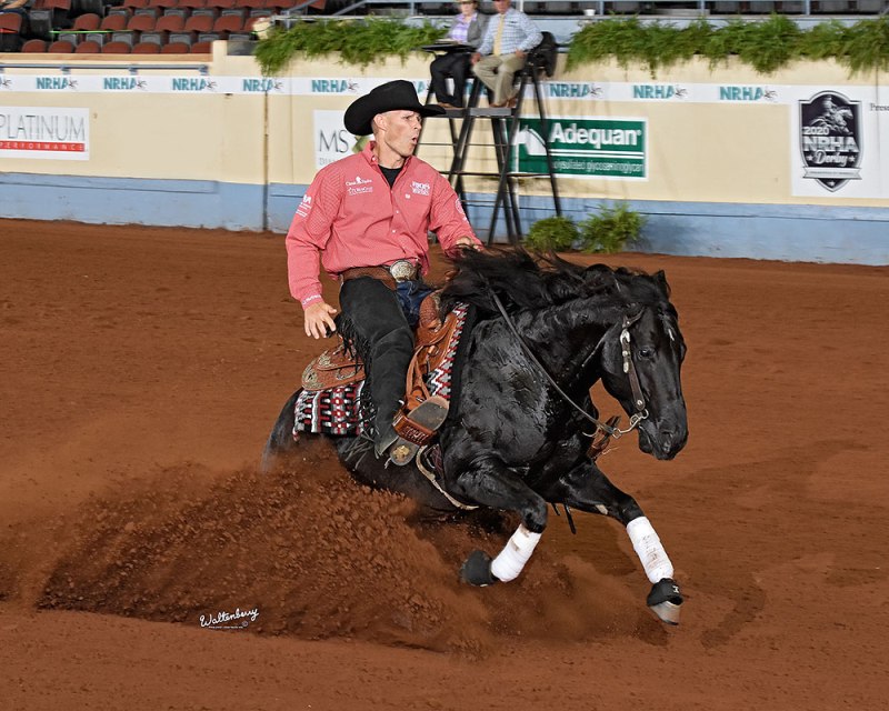 Jason Vanlandingham e A Vintage Smoke garantem ‘Tríplice’ Conjunto venceu o Nível 4 do NRHA Open Derby em Oklahoma; também são campeões do NRHA Futurity e NRBC