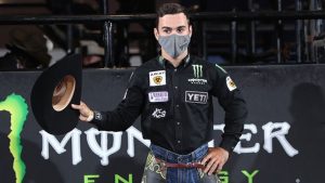 Brasileiro José Vitor Leme vence etapa da PBR Touring Pro