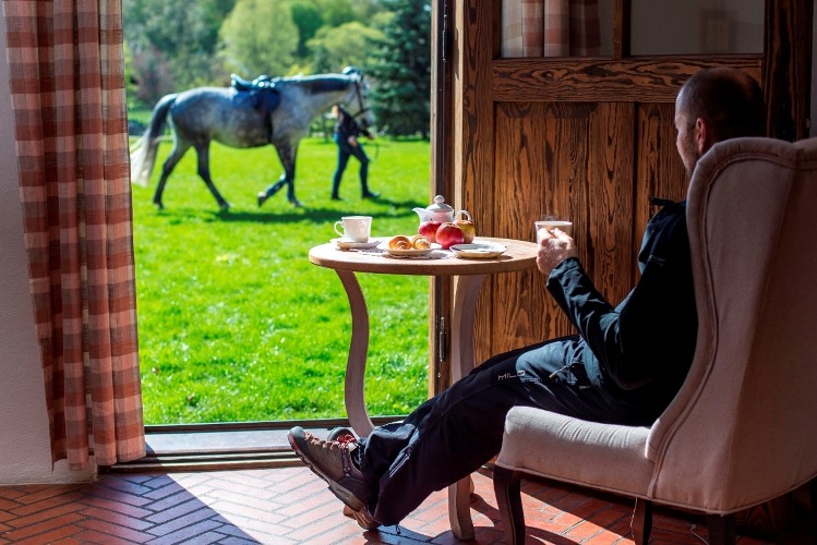 Roteiros de Charme a Cavalo: Paulo Junqueira, em sua coluna da semana, apresenta cavalgadas por lugares onde o glamour impera