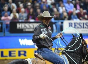 Junior Nogueira vence rodeio pela PRCA e pontua bem