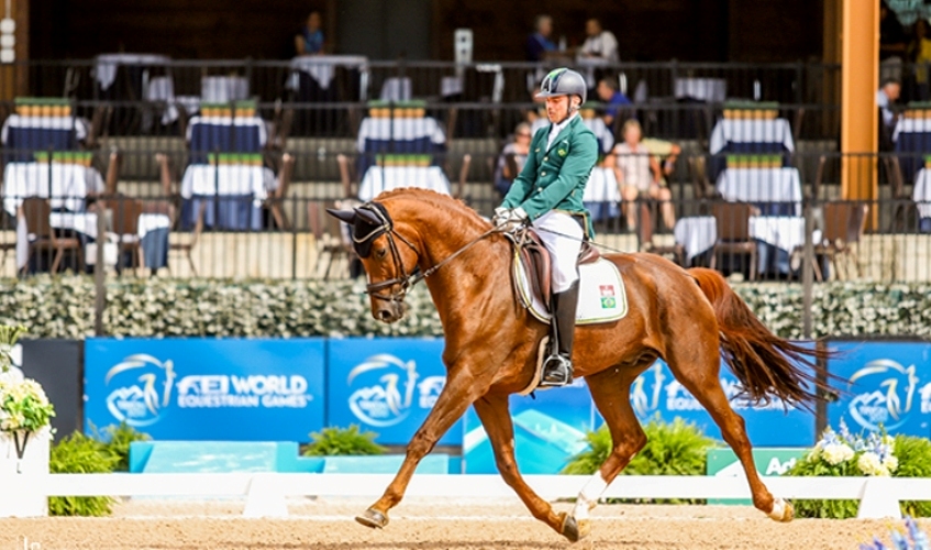O cavaleiro brasileiro Rodolpho Riskalla concorre a uma premiação especial 'FEI Against all Odds’ da Federação Equestre Internacional.