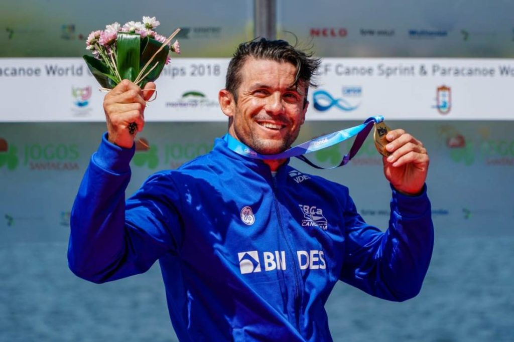 Em sua trajetória no esporte, o agora atleta olímpico de paracanoagem Igor Tofalini, ex-peão, competiu nos Jogos Paralímpicos Rio-2016